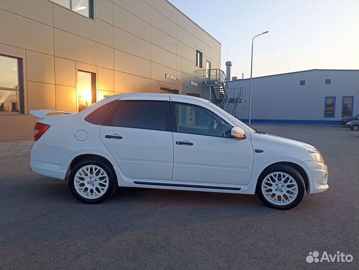 LADA Granta 1.6 МТ, 2017, 82 890 км