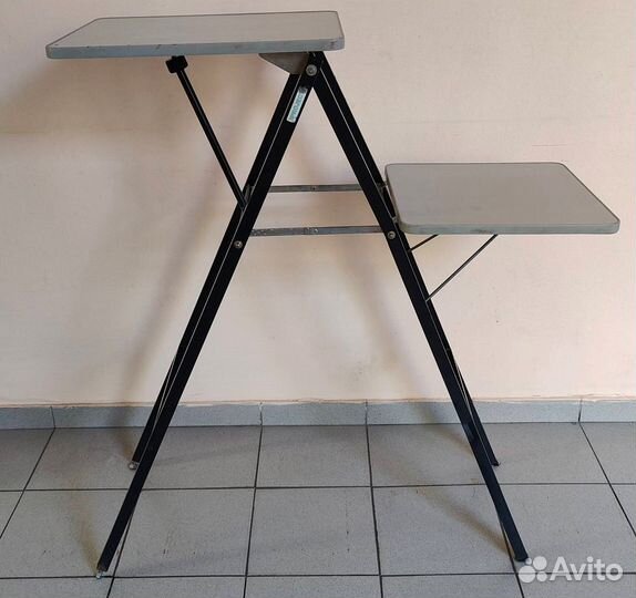 Столик для проектора и ноутбука складной