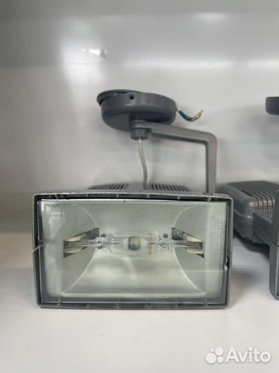 Прожектор металлогалогеновый