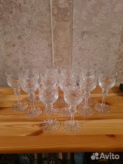 Хрустальные рюмки на ножке комплекты