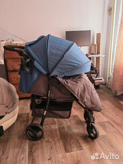 Продам прогулочную коляску