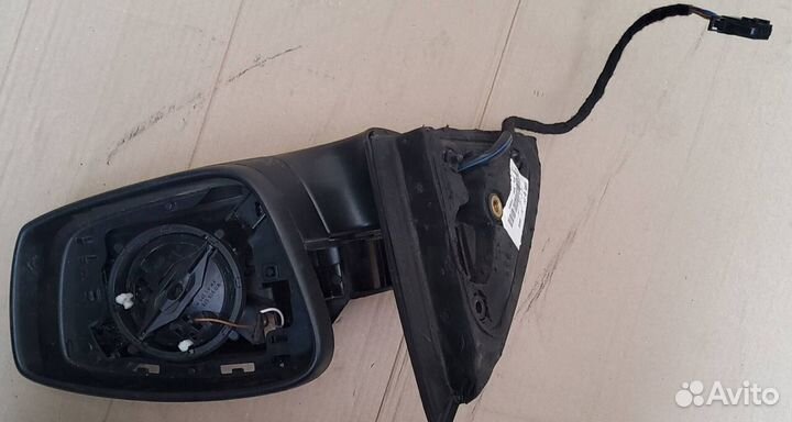 Зеркало Skoda Rapid