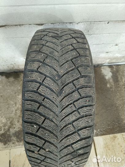 Michelin X-Ice North 4 215/55 R18 99T