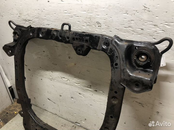 Подрамник передний Hyundai Santa Fe 2 CM 06-10г