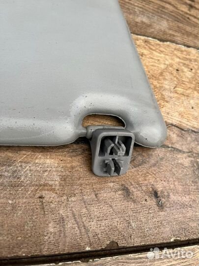 Козырек солнцезащитный левый Nissan Almera N16 1.5