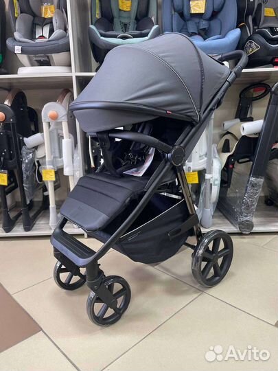 Новая всесезонная коляска Carrello Bravo plus 23