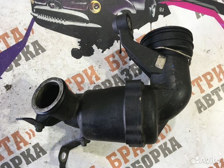 Мерседес E-Класс Патрубок турбины резонатор