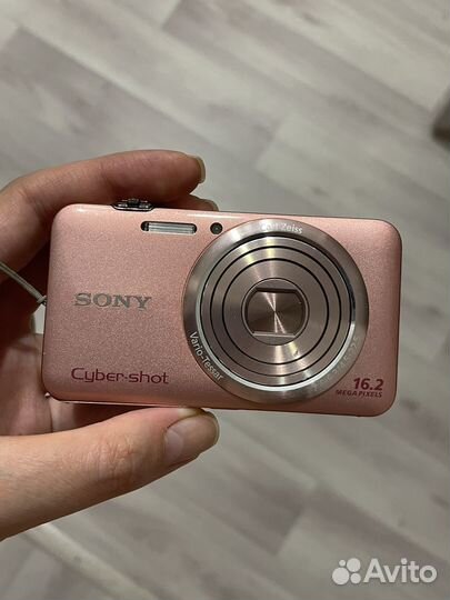 Компактный фотоаппарат sony cyber shot