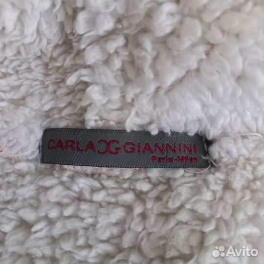 Жилет стильный облегченный размер S Carla Giannini