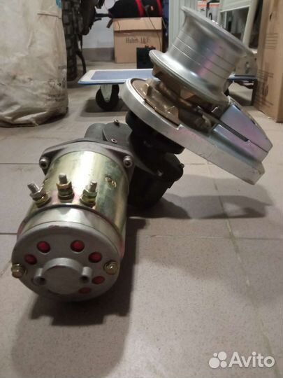 Якорная лебедка Vetus, Голландия