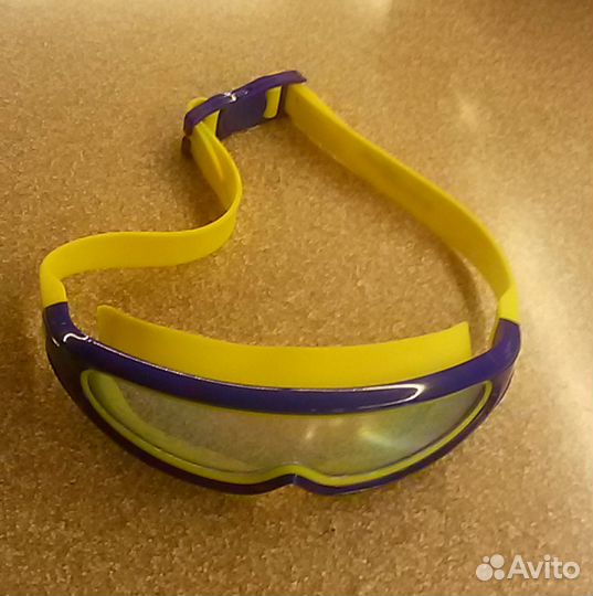 Очки для плавания