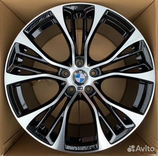 Диски BMW X5 G05 X6 G06 X7 G07 R22 742M кованые