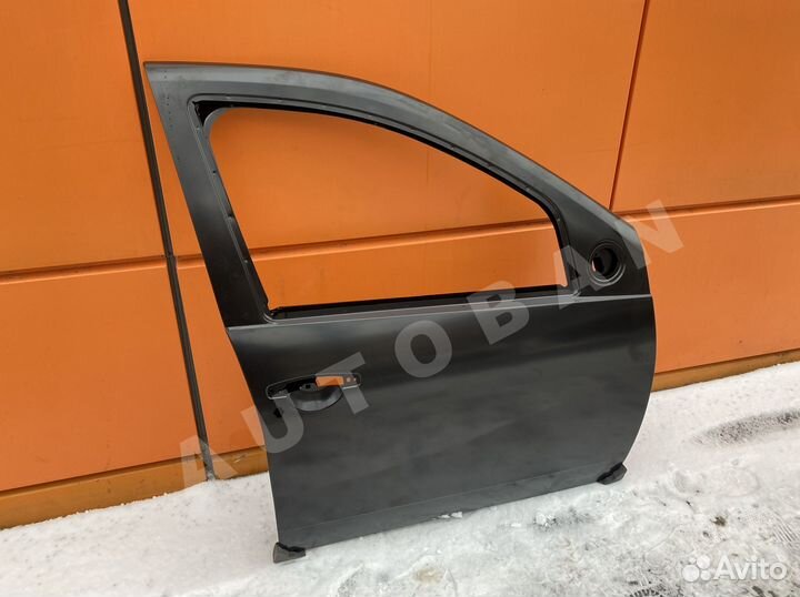 Дверь передняя правая Renault Duster 1 новая