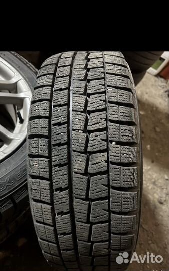 Dunlop SP Winter Maxx WM01 215/55 R17