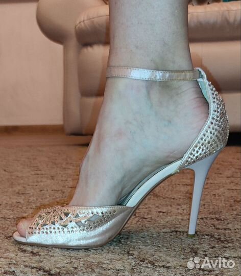 Босоножки вечерние р. 40