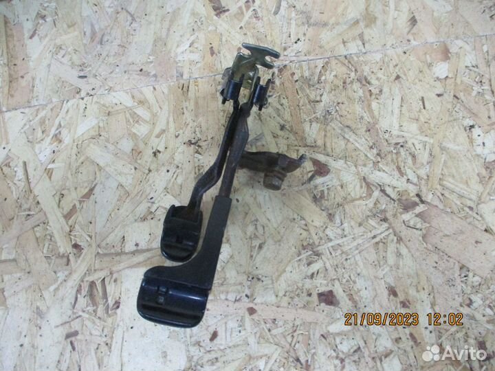 Ручка открывания крышки багажника Хендай Акцент