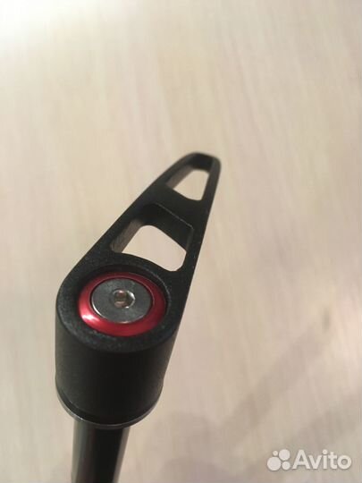 Ось велосипеда задняя