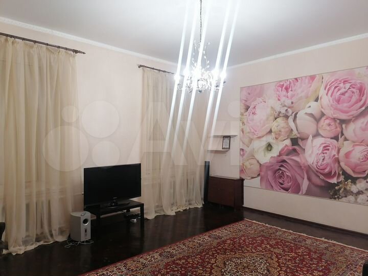 4-к. квартира, 102 м², 1/1 эт.