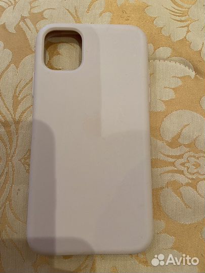 Чехол на iPhone 11