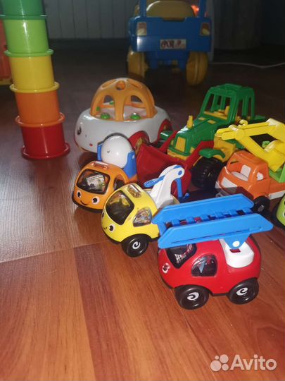 Игрушечные машинки