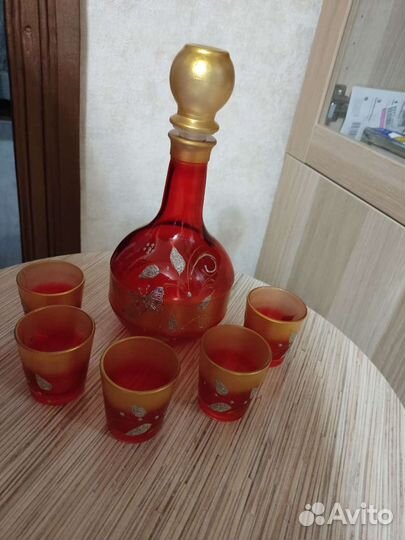 Графин и стопки