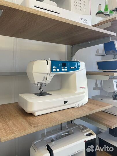 Швейно вышивальная машина Aurora Style 800