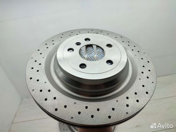 Диски перфорация + колодки GL GLS GLE ML 166 AMG