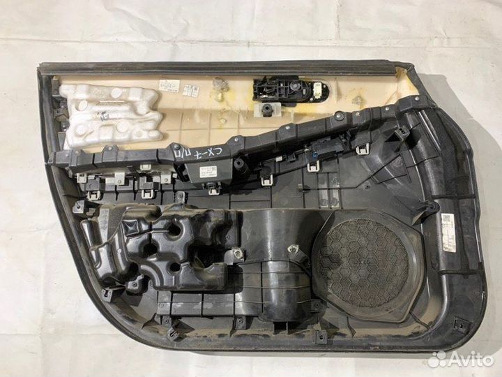 Обшивка двери передняя правая Mazda Cx-7