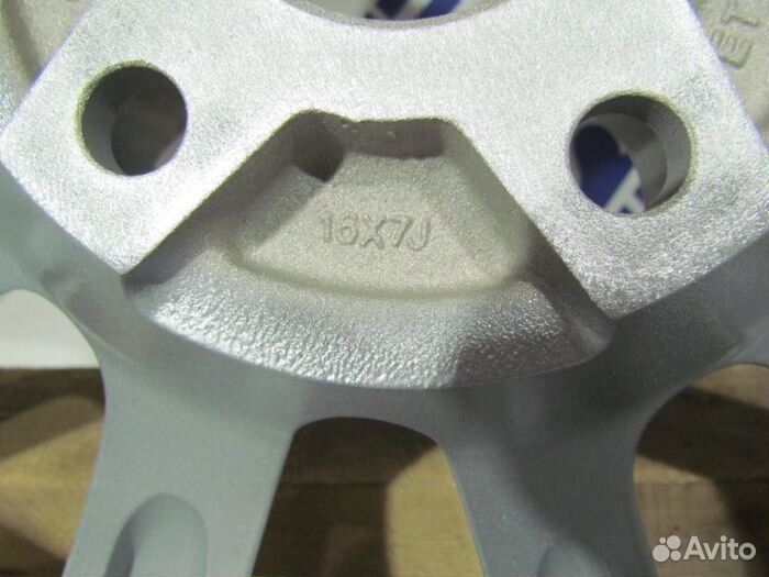 Диски Volkswagen R16 Литые 5x112 J7 HS