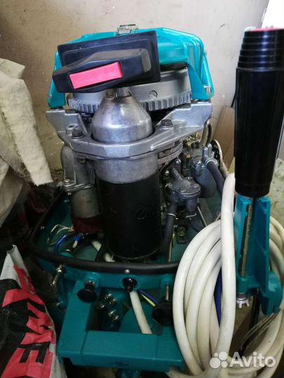 Лодочный мотор 