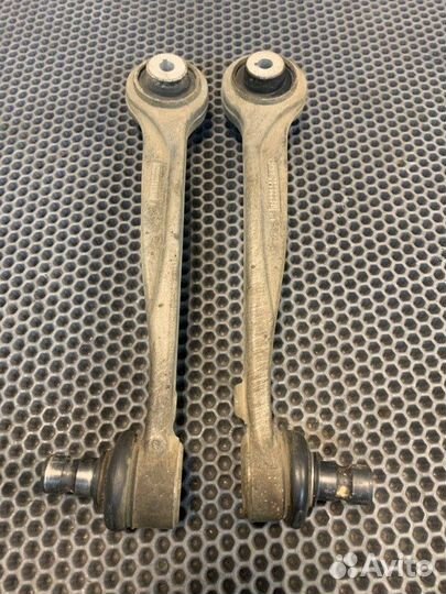 Рычаг подвески передний Audi Q7 2017