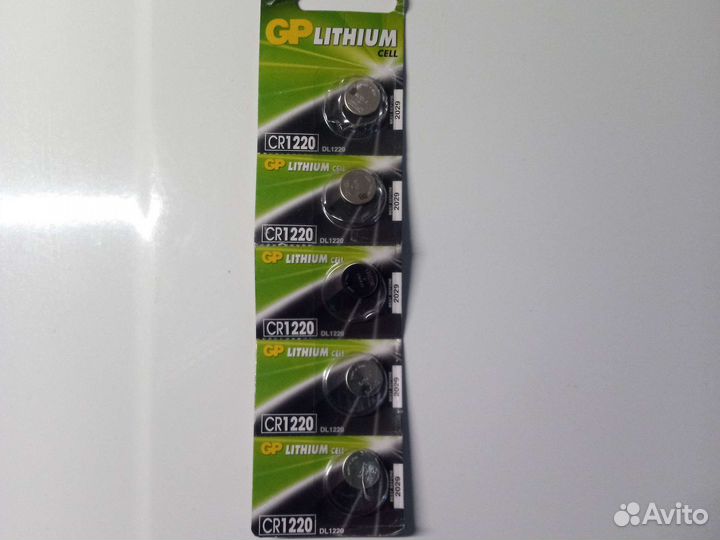 Батарейки CR1220 новые Япония