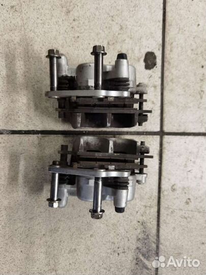 Тормозной суппорт передний kawasaki vn 1500 vulcan