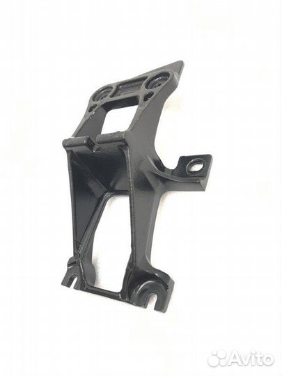 Кронштейн подножки передний левый Land Rover Range