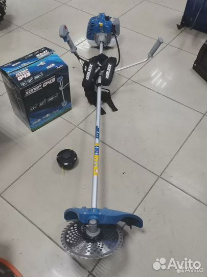 Триммер бензиновый новый 2.5 л.с 43куб