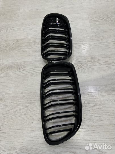 Решетка Радиатора M на BMW 5 F10