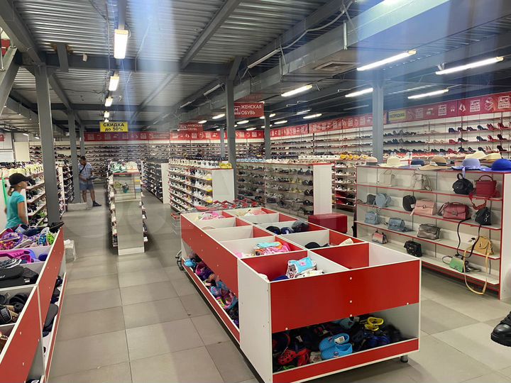 Помещение свободного назначения 2100 м²