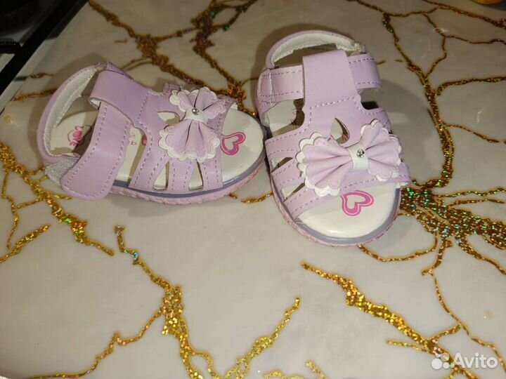 Продам сандали