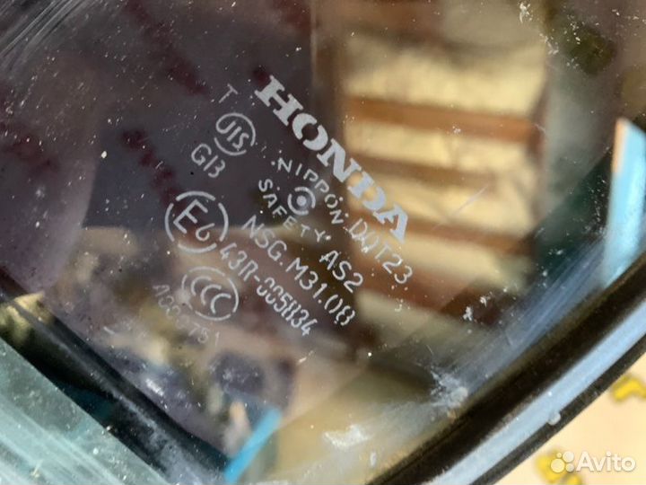 Стекло двери заднее левое Honda Civic FD1 R18Z4