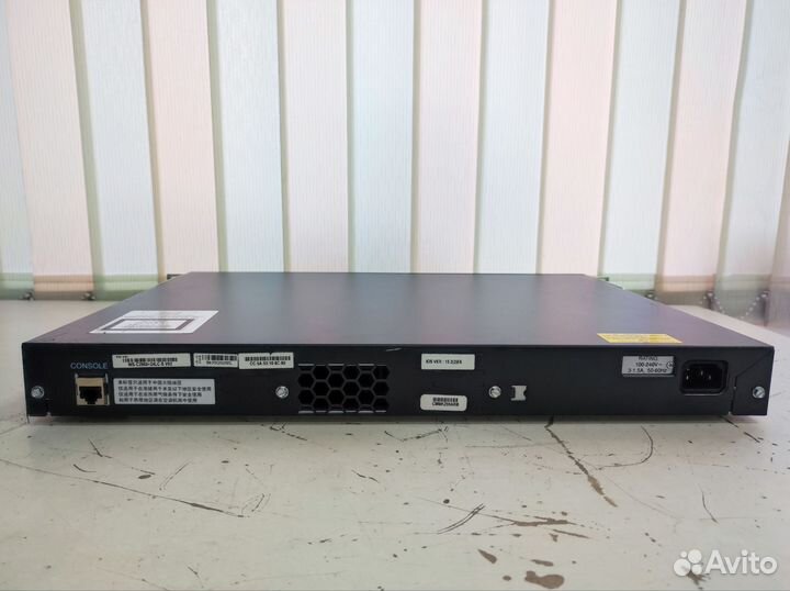 Коммутатор Cisco WS-C2960+24LC-S (8 POE)