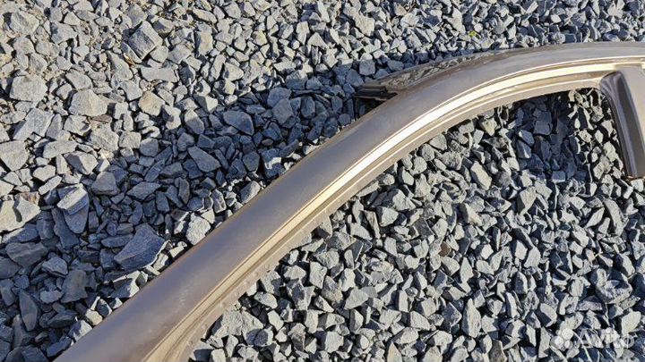 Стойка лобового стекла (банан) передняя левая Kia