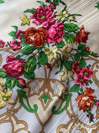 Павловопосадский шерстяной платок