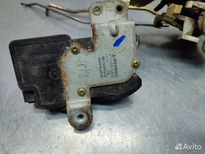 Замок двери Mitsubishi Libero CD5W 1998 г.в