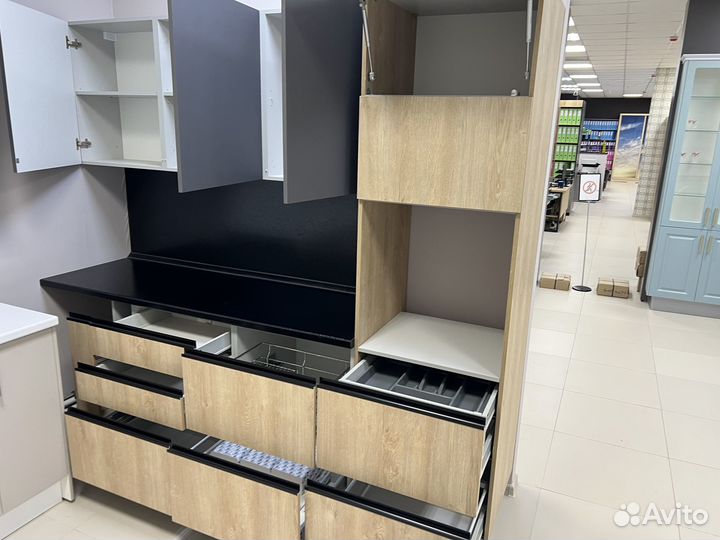 Кухня прямая с выставки