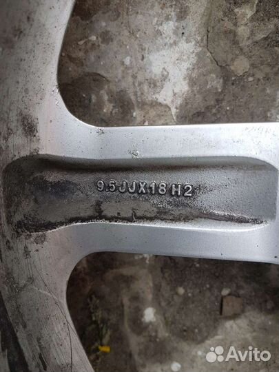 Продаю оригинальный диск BMW