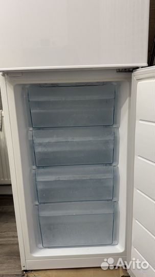 Холодильник daewoo RN-271NPW