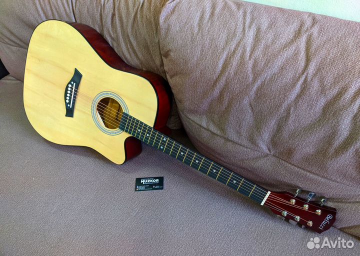 Гитара дредноут новая с чехлом