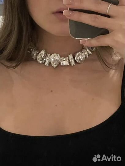 Колье чокер на шею