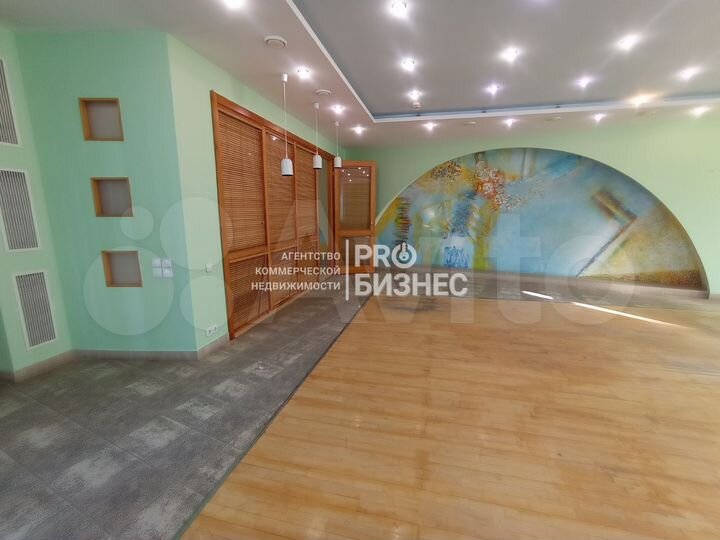 Офис, 822 м²