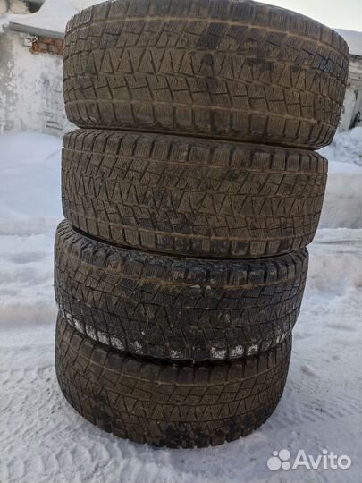 Bridgestone Blizzak DM-V3 275/65 R17